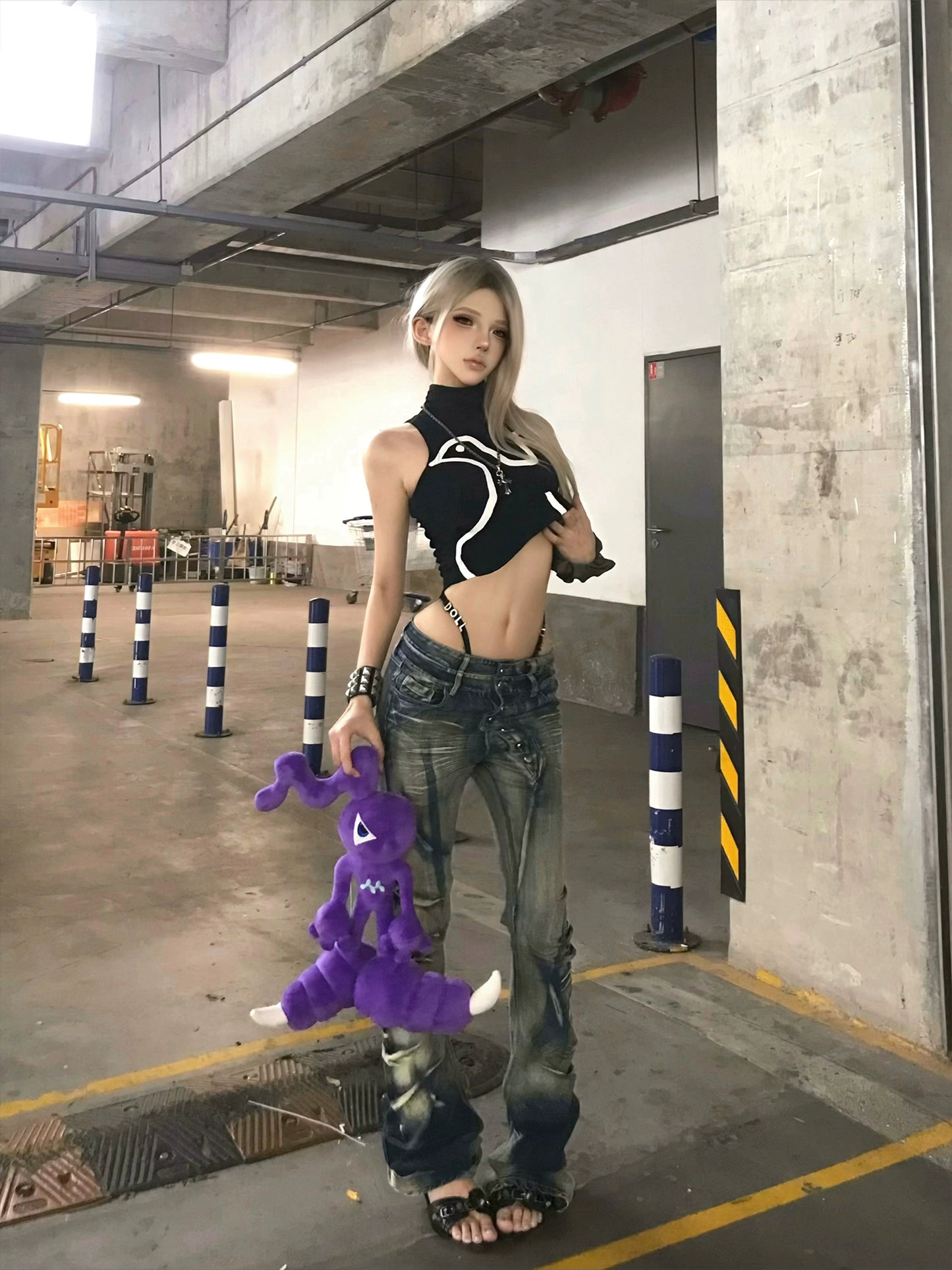 Washed Whisker Straight Denim Jeans WN20891