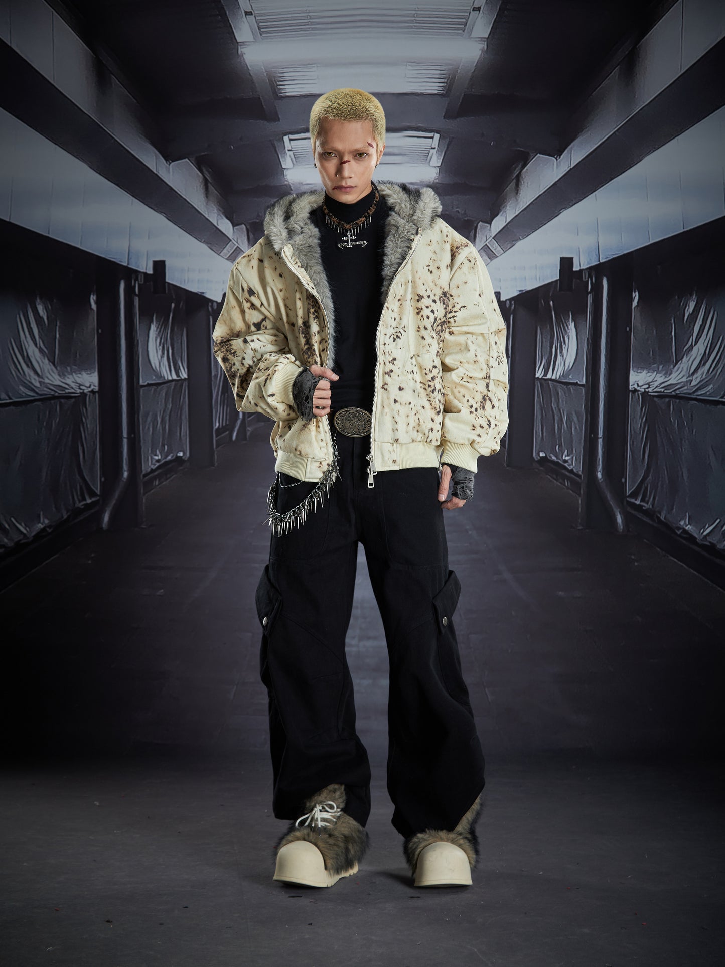 Washed Damage Fake Fur Hooded Cropped Padded Jacket WN22829