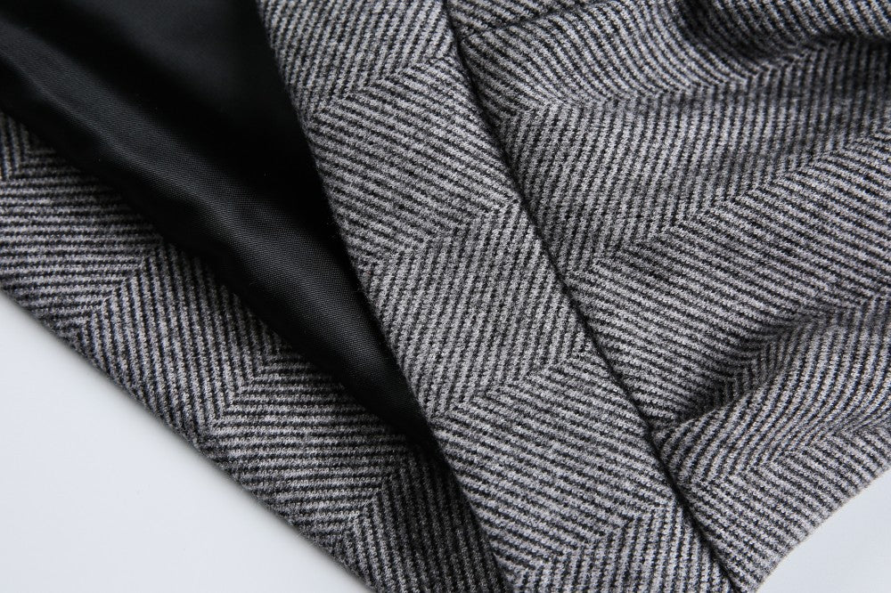 Fake Layered Herringbone Patchwork Plaid Collar Jacket WN27900