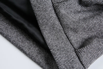 Fake Layered Herringbone Patchwork Plaid Collar Jacket WN27900