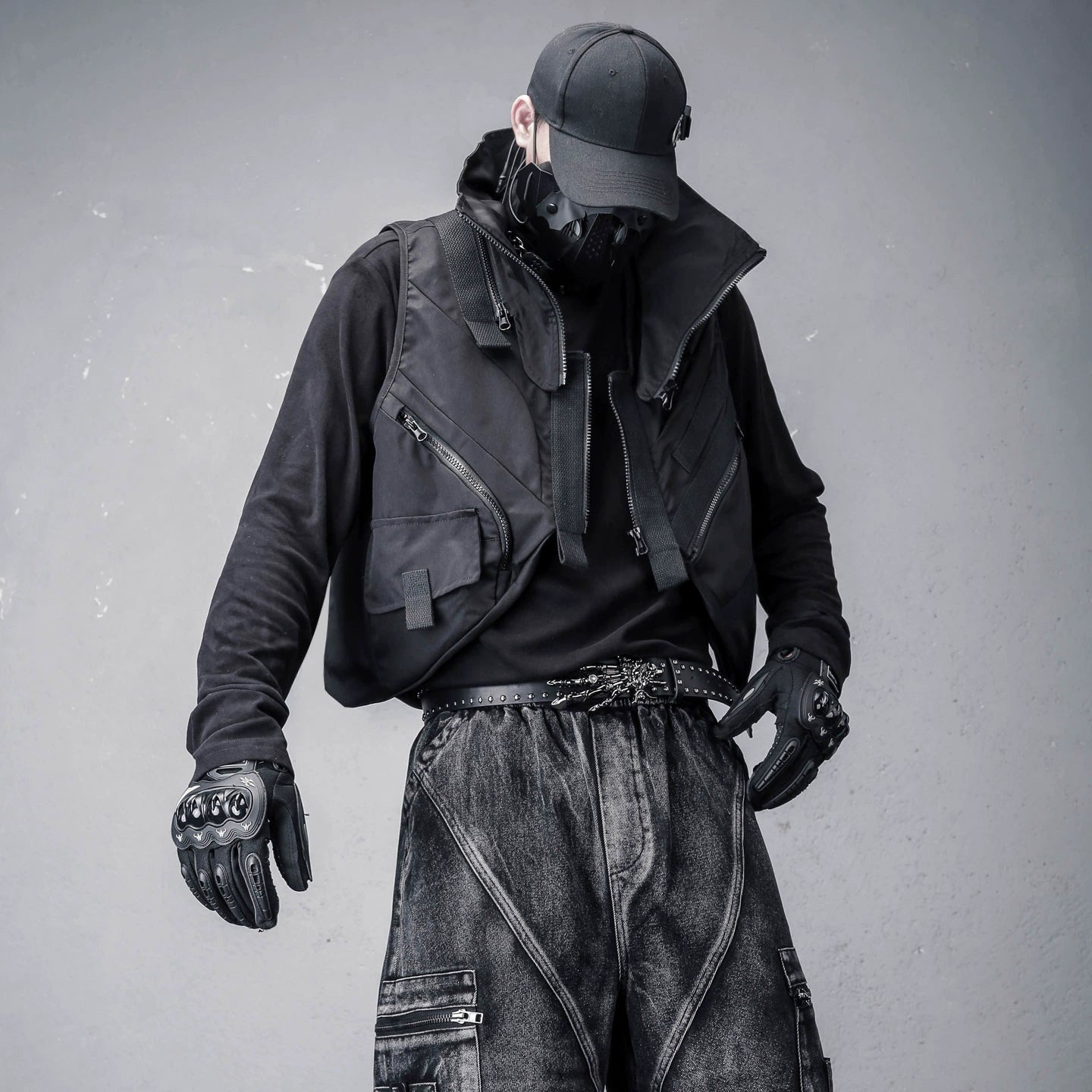 High-Neck Multi Pocket Mix Patch Tactical Vest WN22372