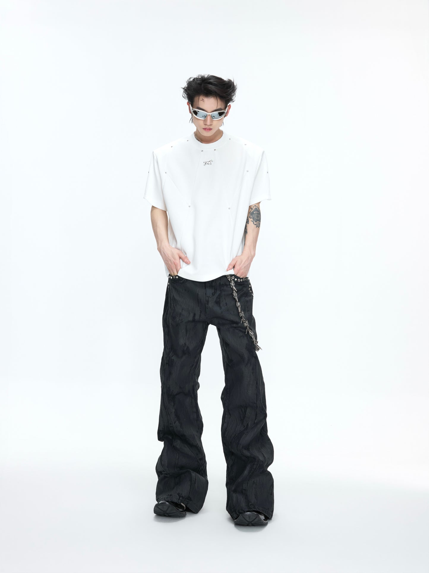 Deconstruction Rivet Shoulder Pad Boxy Short Sleeve T-Shirt WN26974