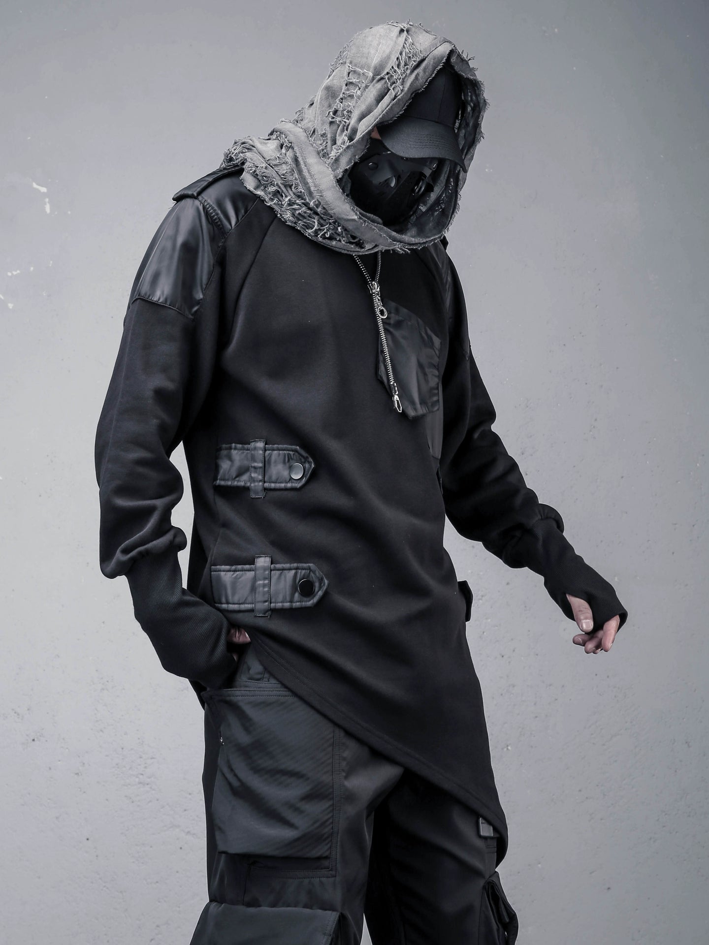 Asymmetric Mix Patch Sweatshirt WN22342