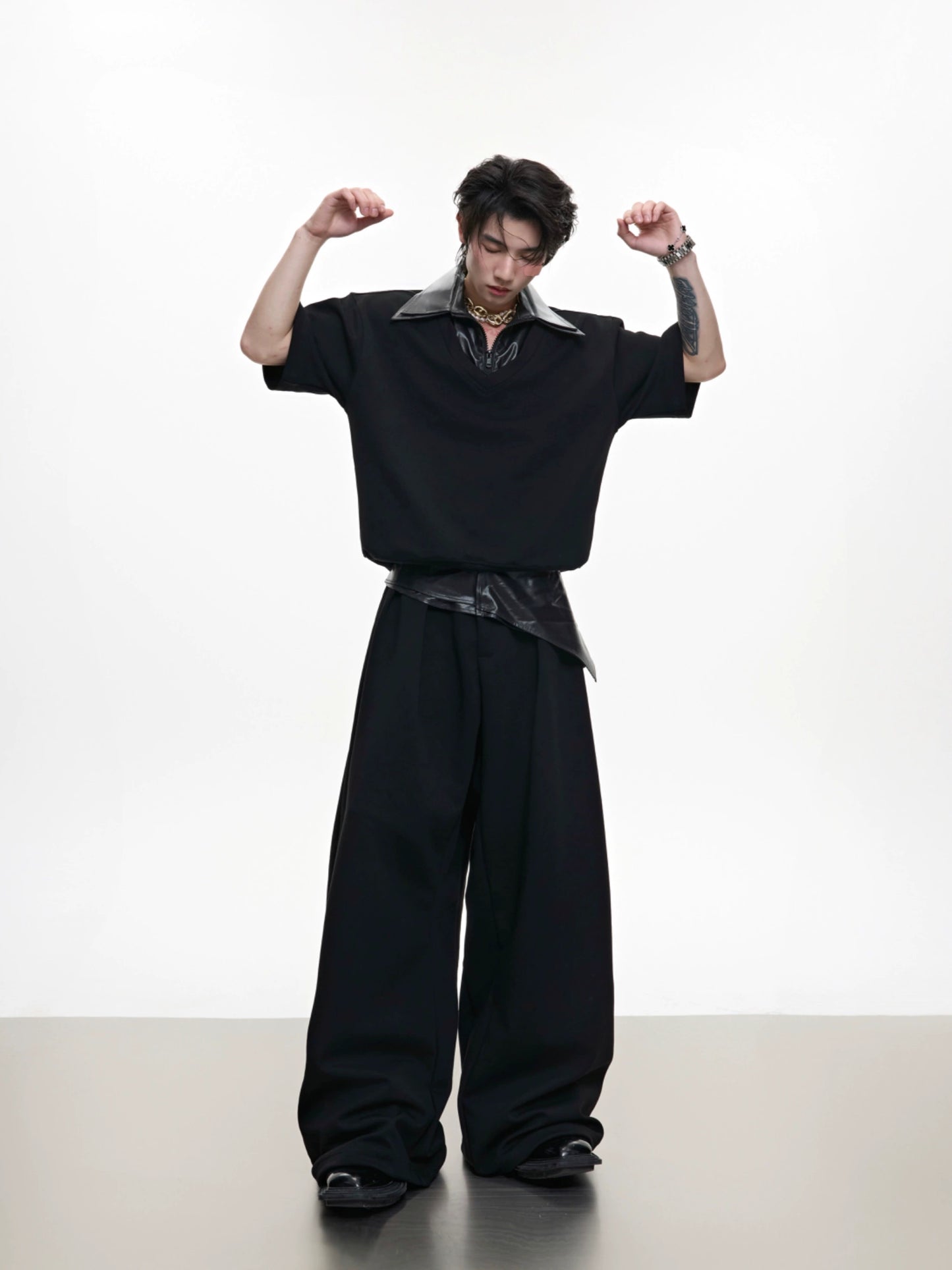 Glossy Double Collar Fake Layered Short Sleeve T-Shirt & Wide Leg Pants Setup WN18371