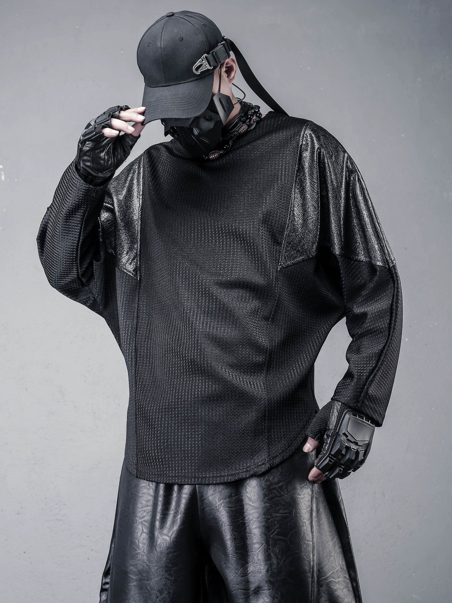 Structural Texture Batwing Long Sleeve T-Shirt WN22459