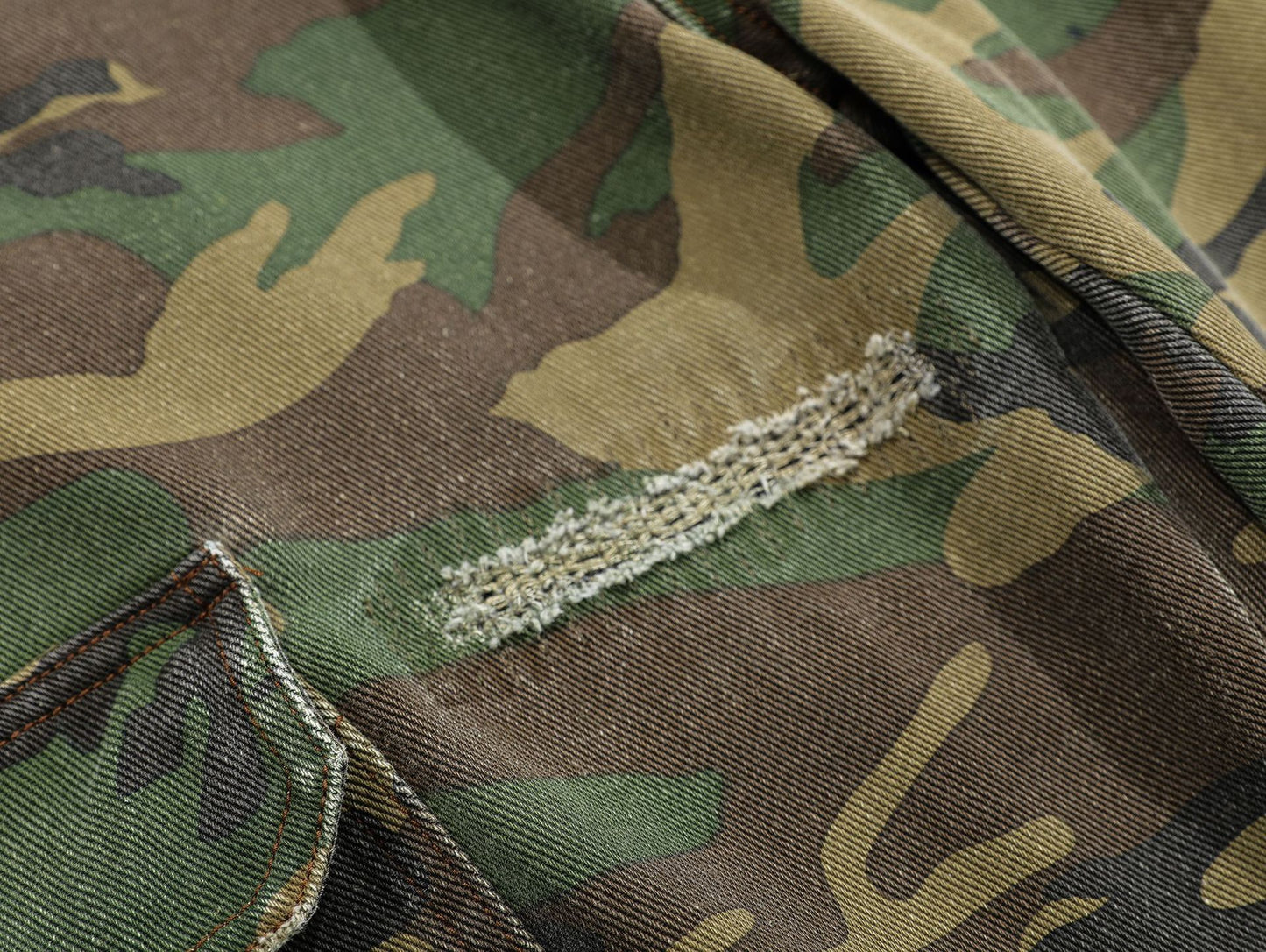 Camouflage Damage Cargo Pants WN25400