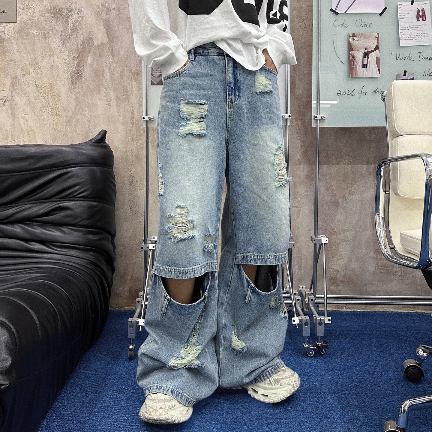 Damage Straight Denim Jeans WN25130