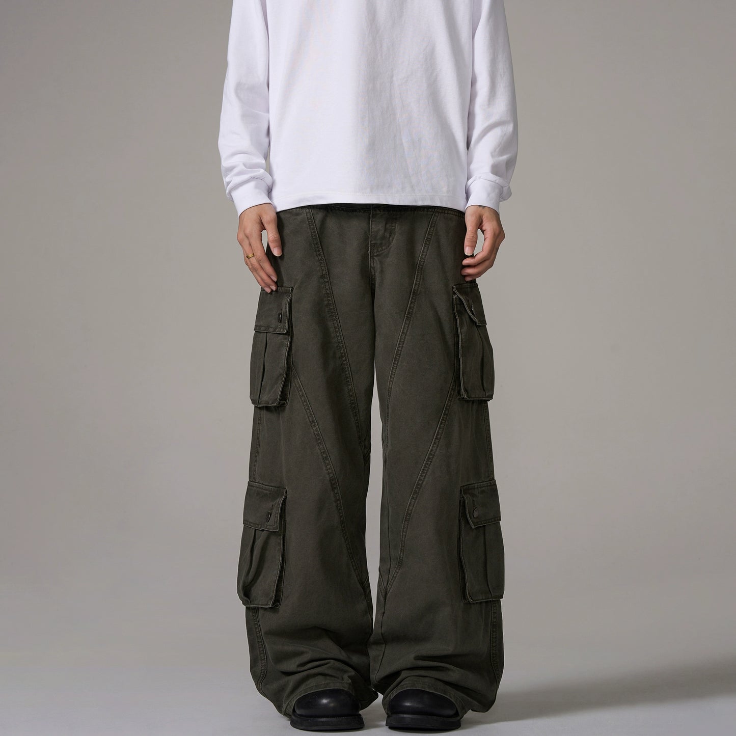 Wide-Leg Straight Denim Cargo Pants WN10636