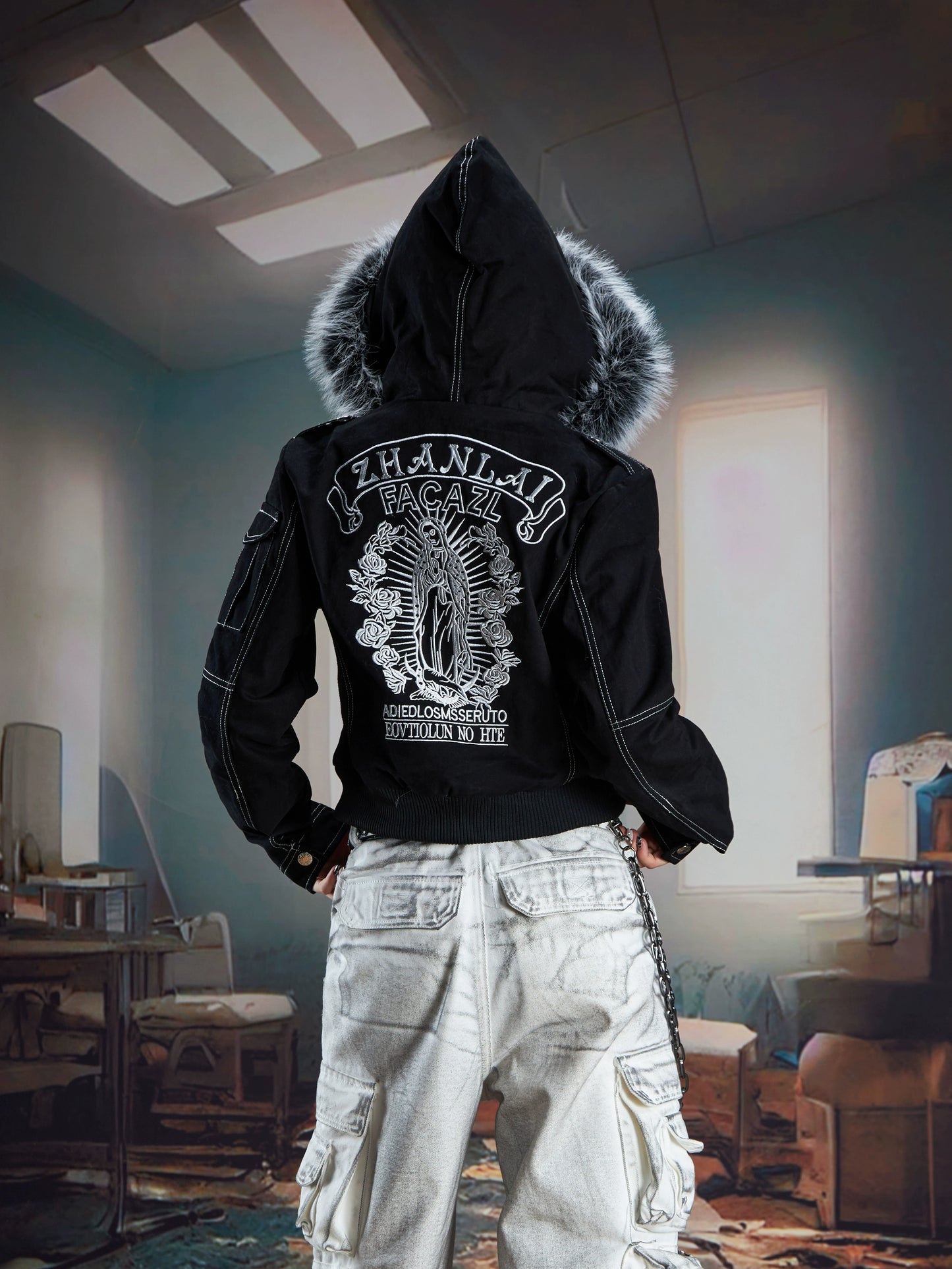 Embroidery Detachable Fur-Collar Denim Jacket WN21352