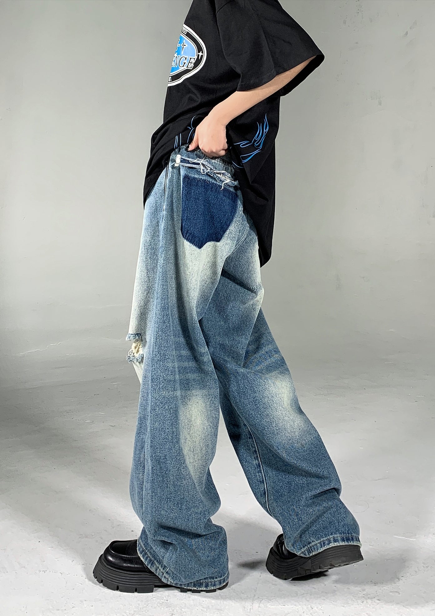 Pocket-patch Raw-edge Ripped Holes Wide- leg Jeans WN1560