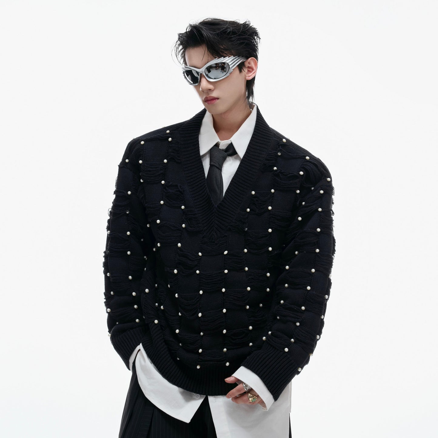 Pearl Beads V-Neck Fringe Knit Sweater WN21222