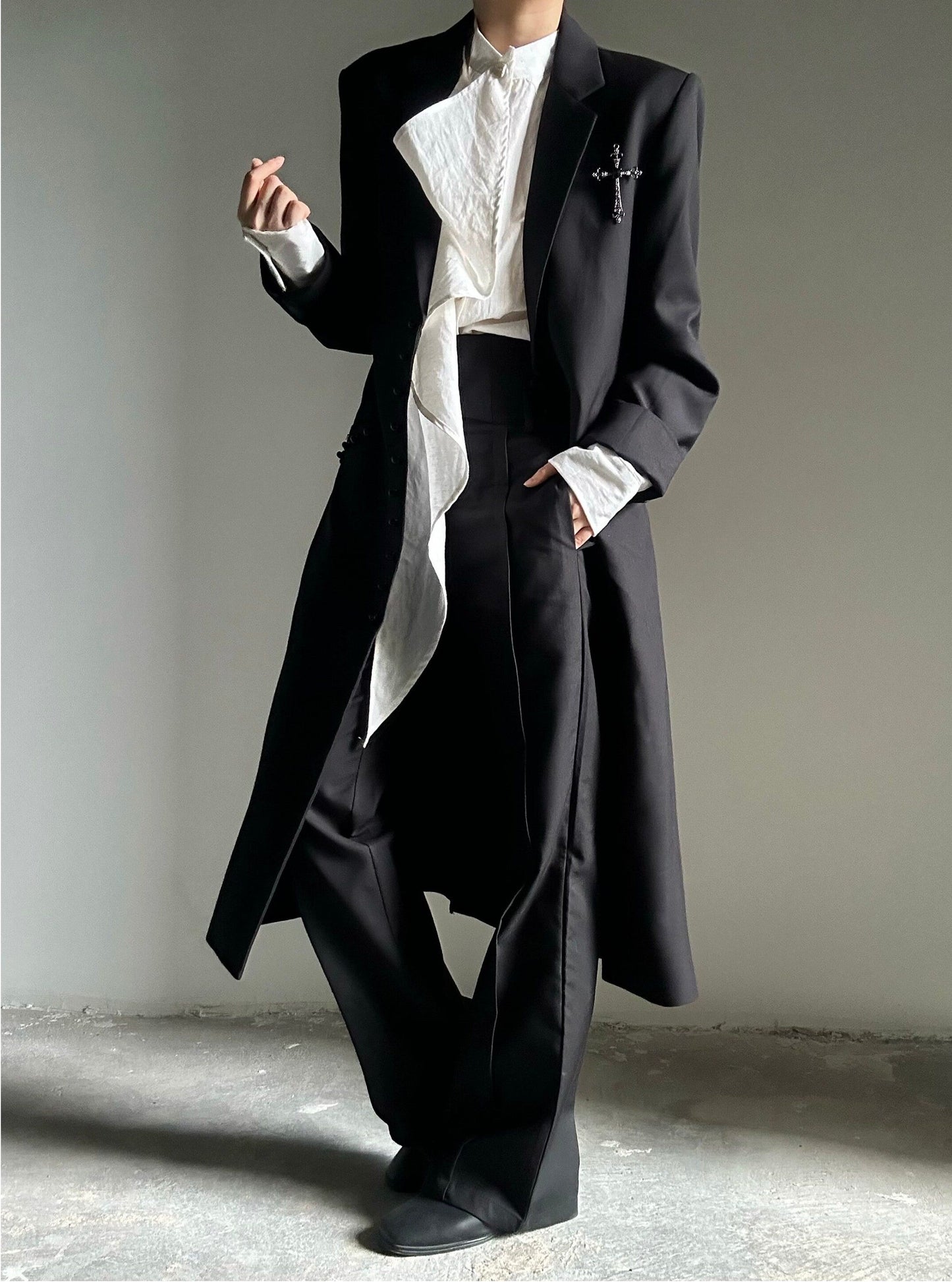 Structured Shoulder Long Coat WN23129