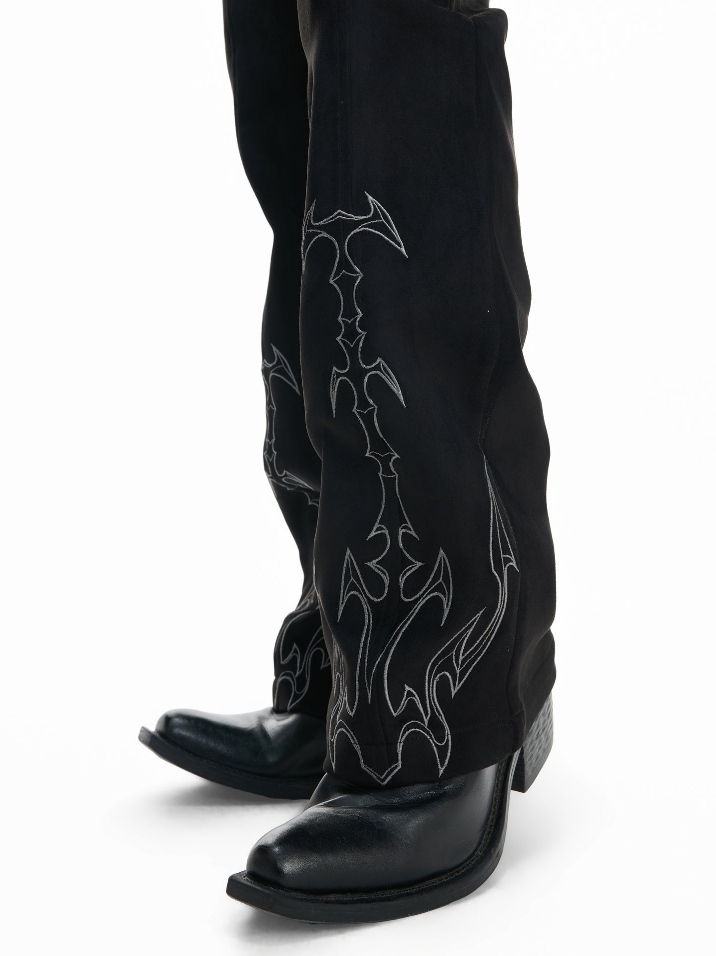 Thorn Bone Totem Embroidery Metal Zipper Flare Pants WN23315