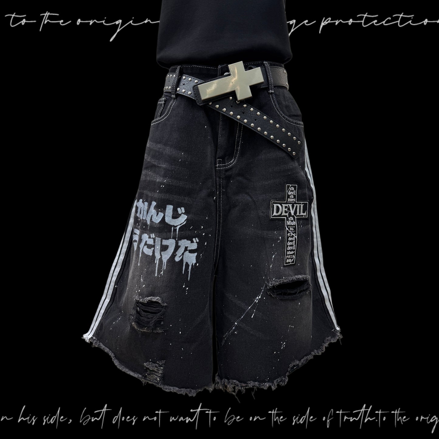 Paint Stripe Damage Denim Half Jeans & Skull Belt & Cross Belt & Belt Chain WN23784