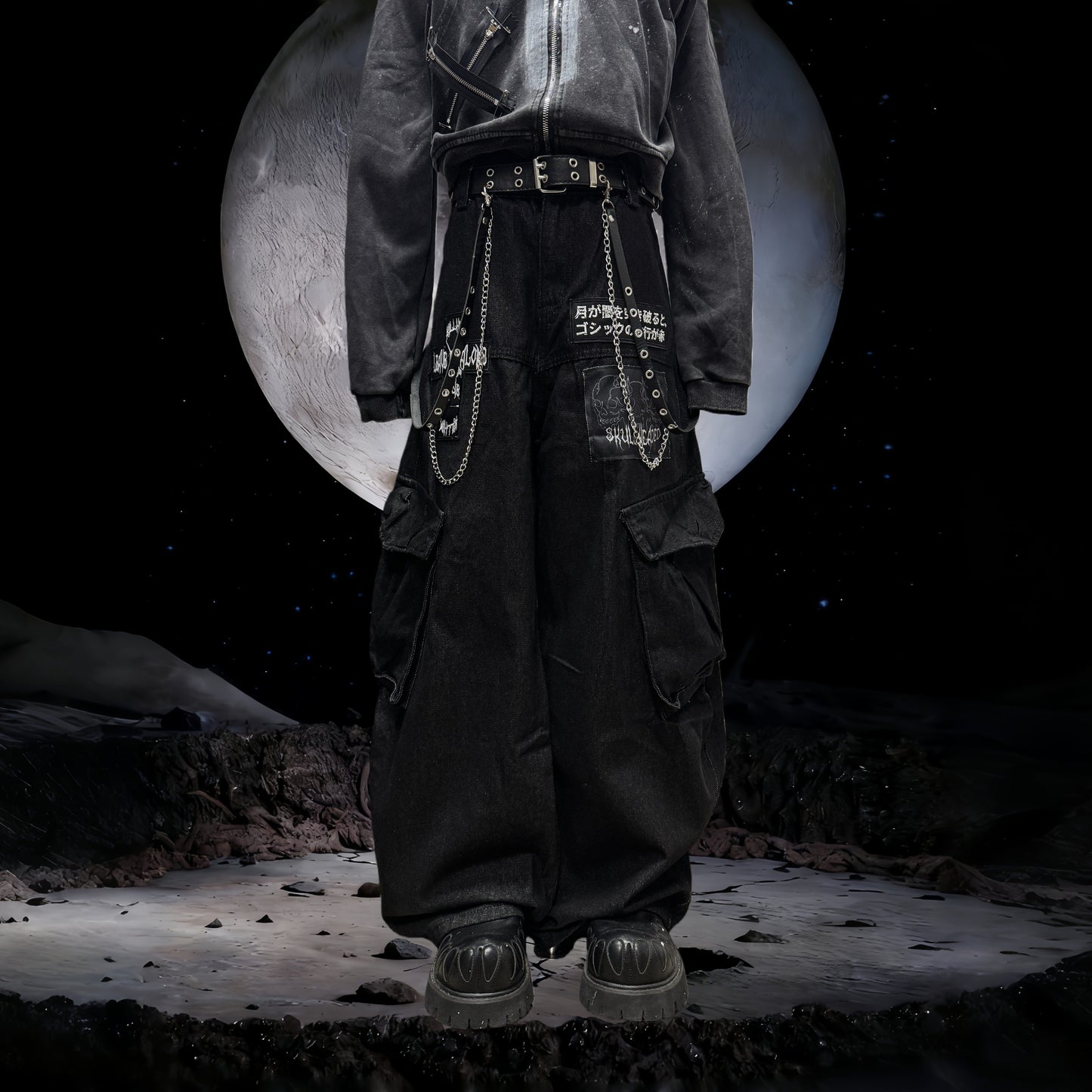 Patch Logo Cargo Wide Leg Denim Jeans & Skull Belt & Belt Chain WN23800