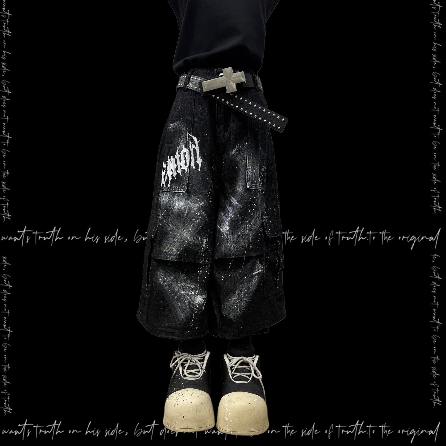 Cropped Paint Graffiti Cargo Wide Leg Denim Jeans & Skull Belt & Cross Belt & Belt Chain WN23810