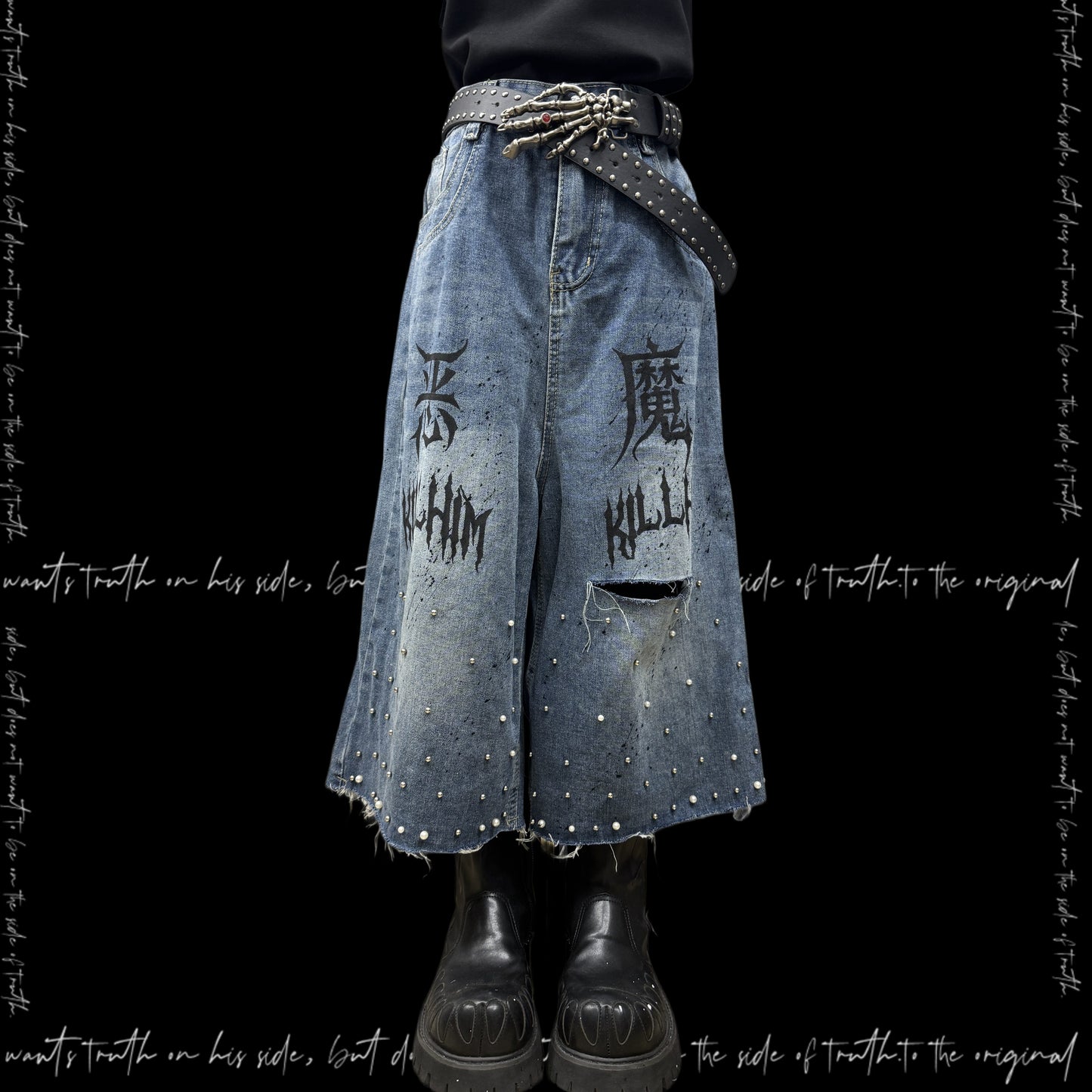 Cropped Graffiti Studs Wide Leg Denim Jeans & Skull Belt & Cross Belt & Belt Chain WN23825