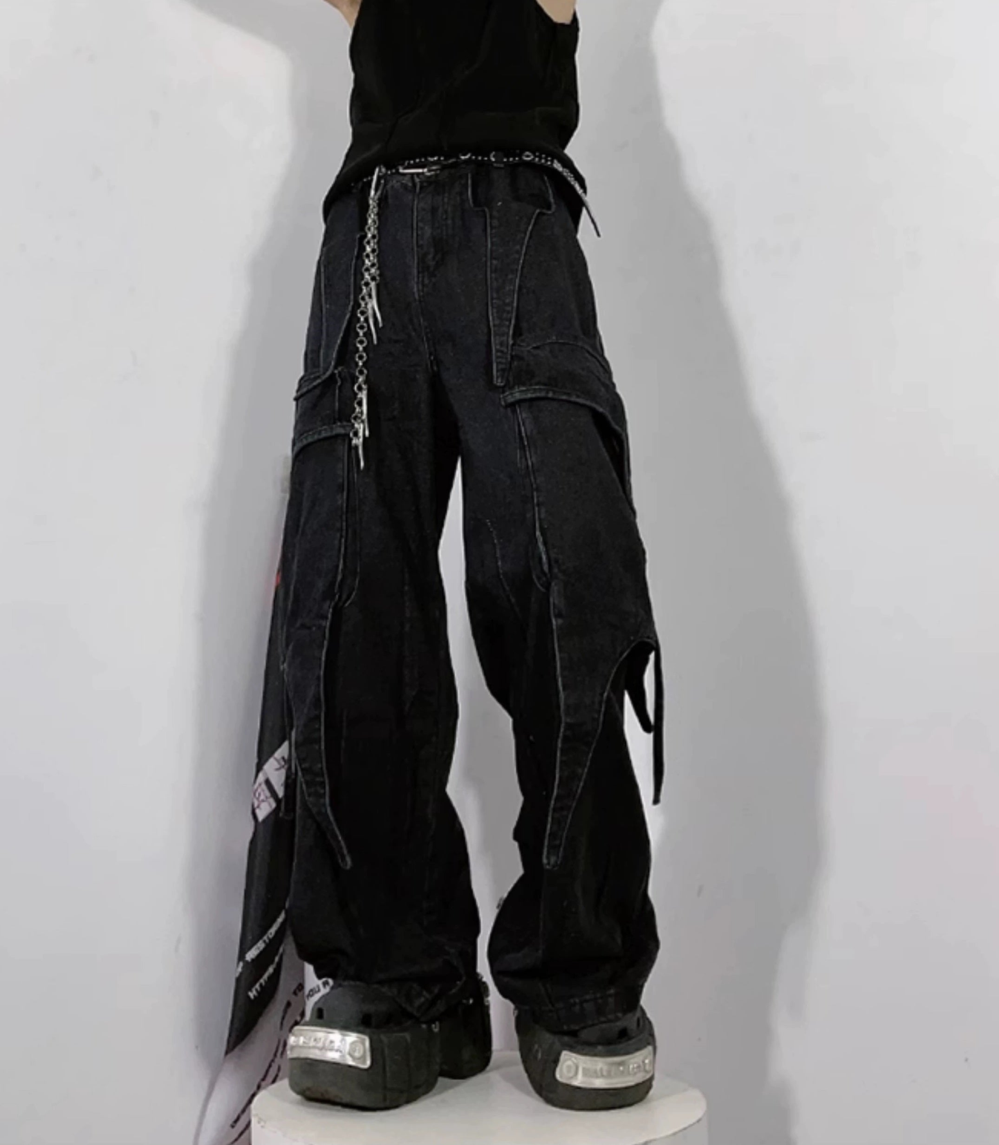 Wide-leg Deconstructed Denim Jeans WN3235