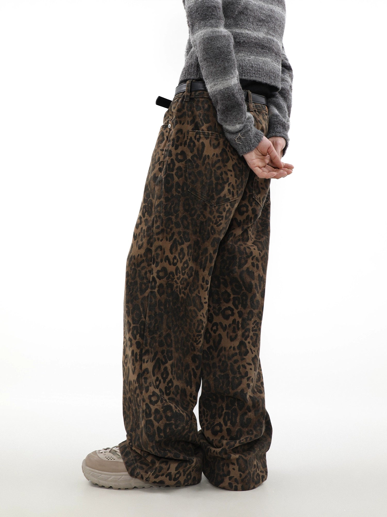 Wide-leg Leopard Print Denim Jeans WN3061 – WONDER NOAH Wide-leg Leopard Print Denim Jeans WN3061 – WONDER NOAH